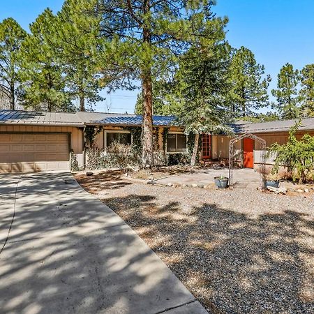 Captivating Continental Country Club Retreat With 4 Bdr And Spacious Deck! Flagstaff Eksteriør bilde