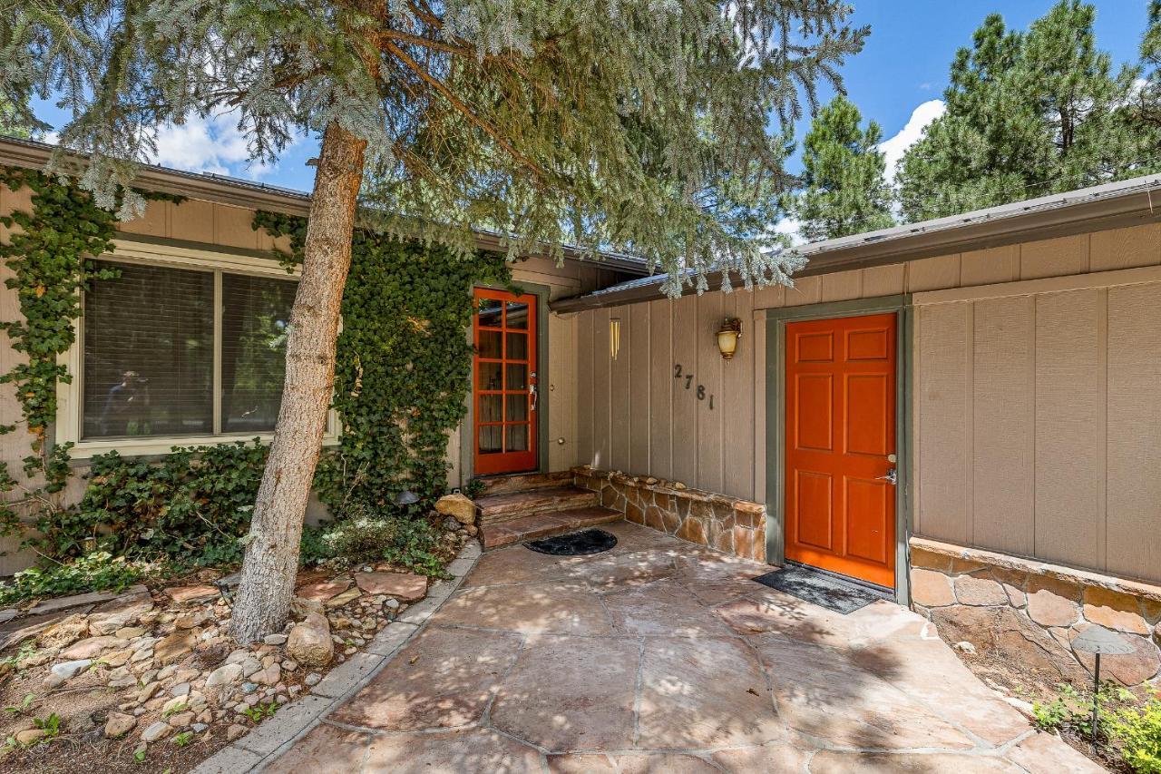 Captivating Continental Country Club Retreat With 4 Bdr And Spacious Deck! Flagstaff Eksteriør bilde