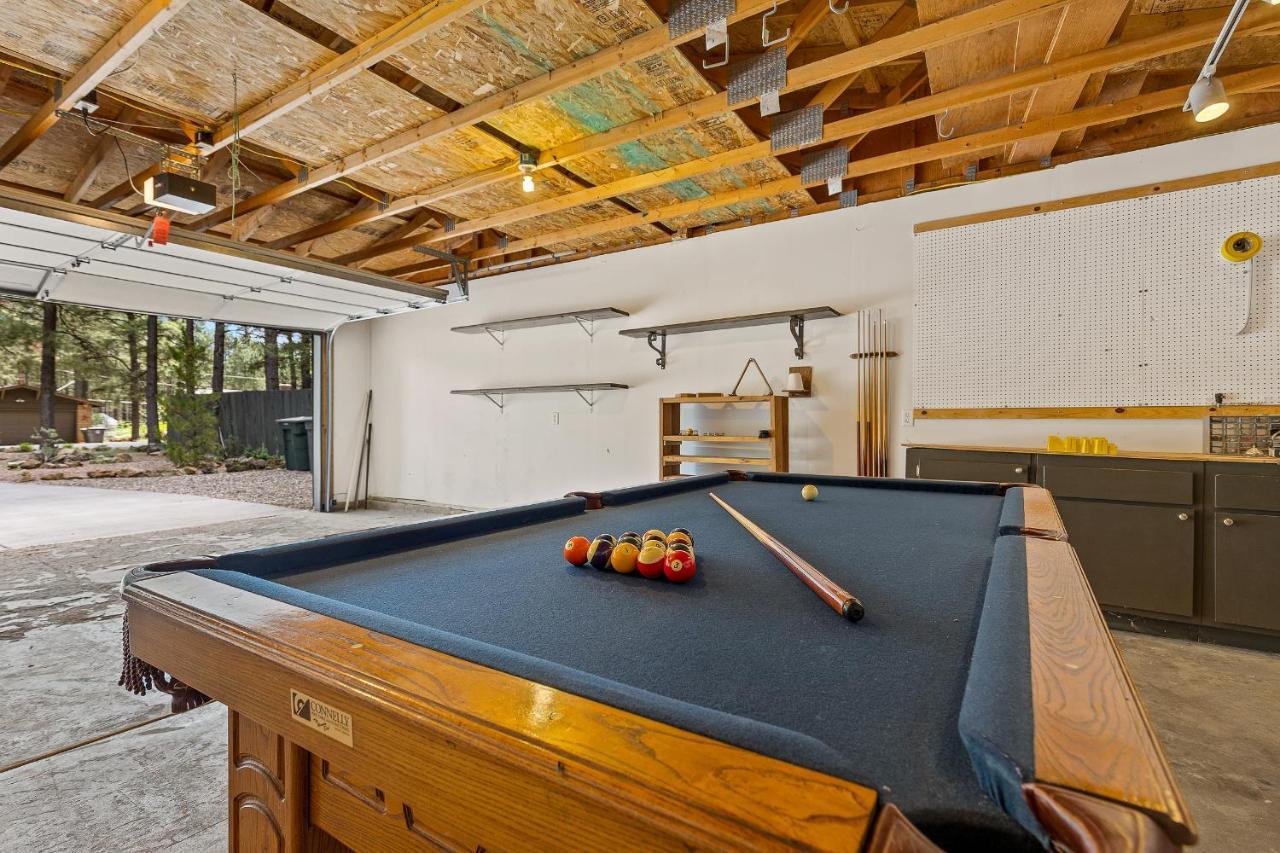 Captivating Continental Country Club Retreat With 4 Bdr And Spacious Deck! Flagstaff Eksteriør bilde