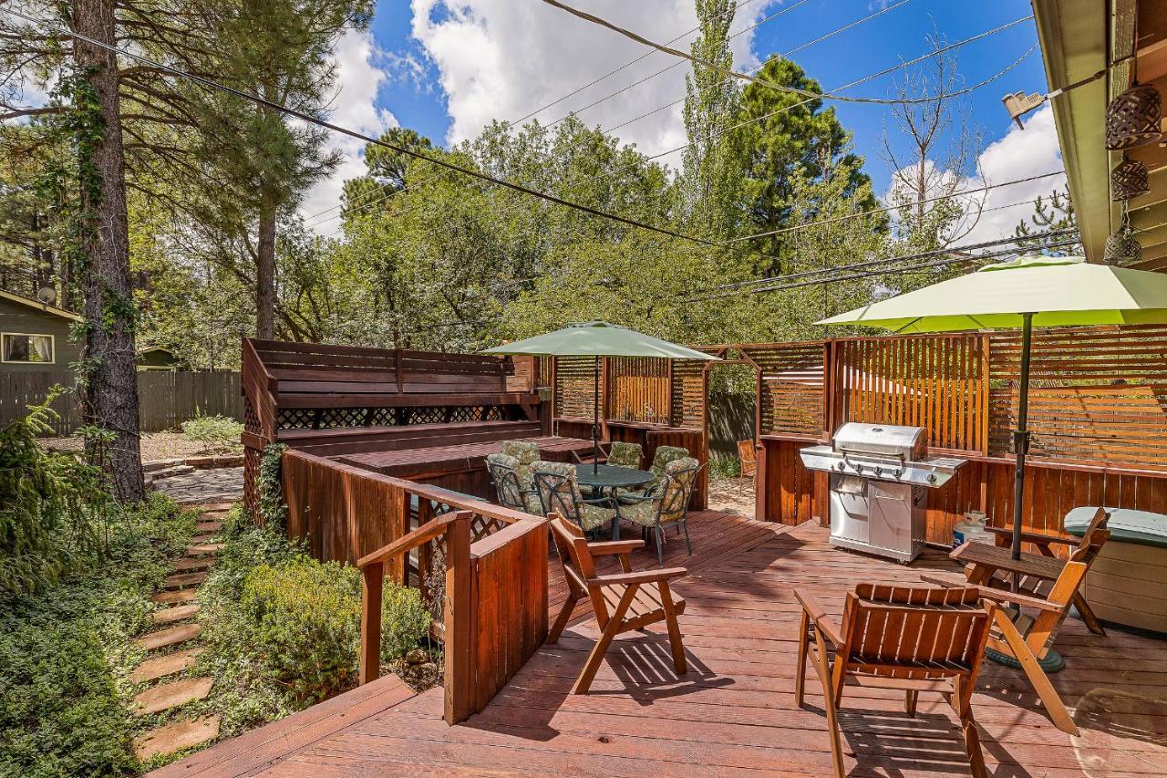 Captivating Continental Country Club Retreat With 4 Bdr And Spacious Deck! Flagstaff Eksteriør bilde