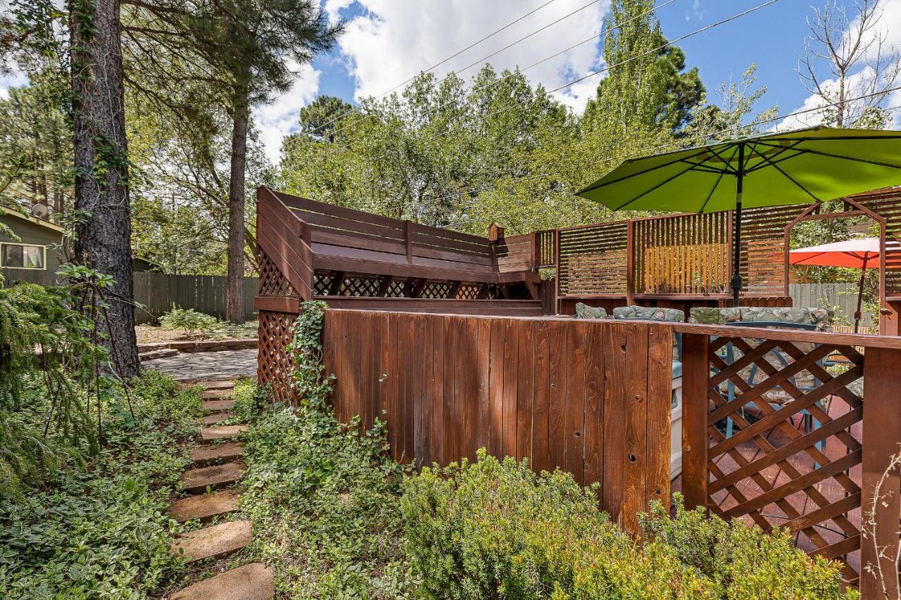 Captivating Continental Country Club Retreat With 4 Bdr And Spacious Deck! Flagstaff Eksteriør bilde